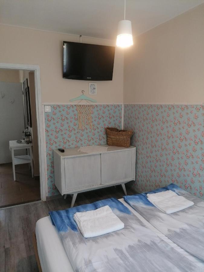 Menta Apartman Mezőkövesd Exteriör bild