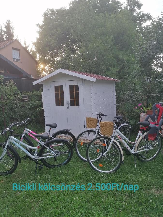 Menta Apartman Mezőkövesd Exteriör bild