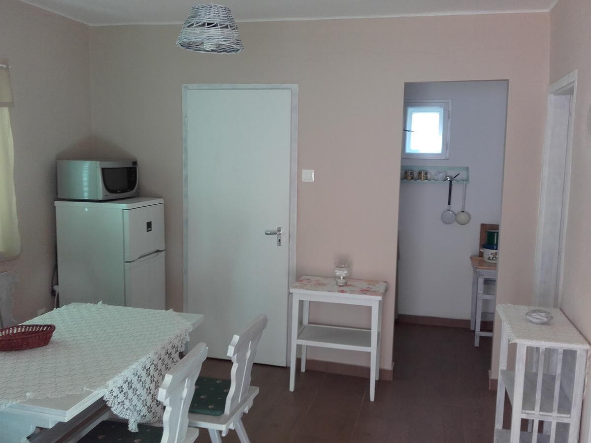 Menta Apartman Mezőkövesd Exteriör bild